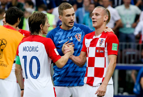 争中依然具 争中依然具